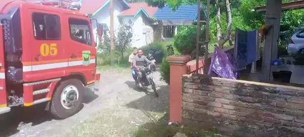 djaya 65, kebocaran slang regulator, di perumahan kampung jambak, nagari tandikek kec patamuan #damkarhits  #sinarmupatamuan #patamuan #damkarindonesia  #damkarpadangpariaman  #fyp