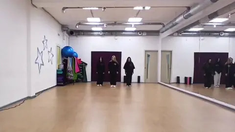 Одно из лучших интро, который мы придумали. Жаль недоработан.  #blackpink #blackpinkboombayah #boombayah #kpopfyp #kpopdance #fypシ゚viral #choreography #blackpinkremix #intro 