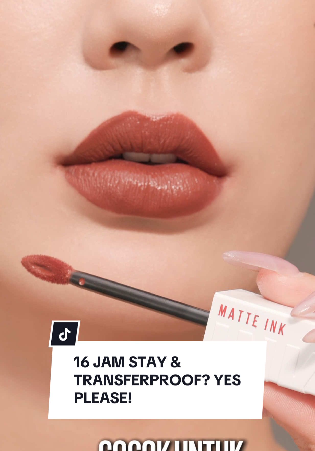 SUPERSTAY MATTE INK baru upgrade penampilan nih—packaging makin iconic dan ada 9 shades baru! Tapi yang penting, formulanya masih tahan 16 jam dan transferproof. Sudah ada di keranjang kamu belum? #CumaMatteInkYangBisa #WeAreMaybelline