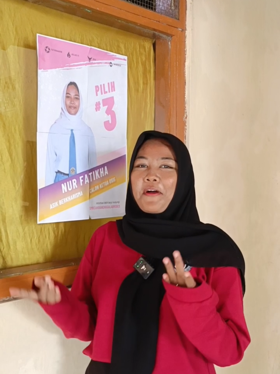 Calon Ketua OSIS  nomor urut 3, Yuk kita sedikit berkenalan sama Kaka Fatikha,  tinggalkan komentar terbaik kalian dibawah, Dukung Fatikha menjadi ketua OSIS berikutnya. 