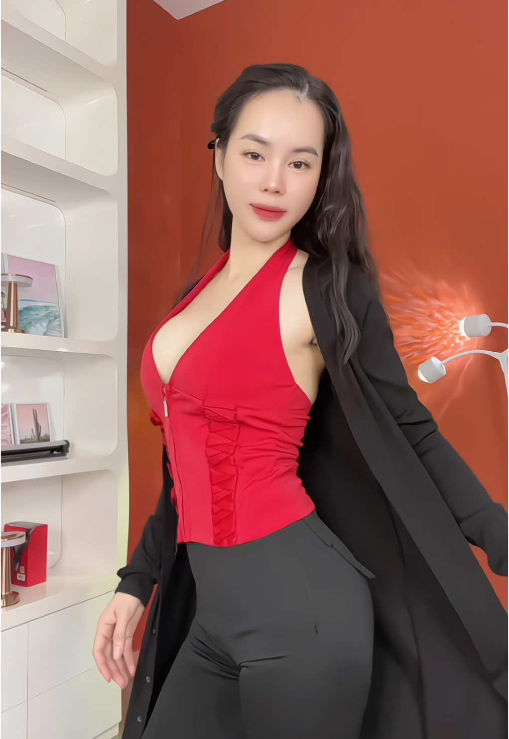 Áo Cardigan dáng dài siêu chất mấy chị ơi #quanao #vayxinh #huyenthuongne #thoitrangnu #xuhuongtiktok 