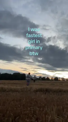 So this is how I find out I run like a cartoon character 🏃‍♀️💨