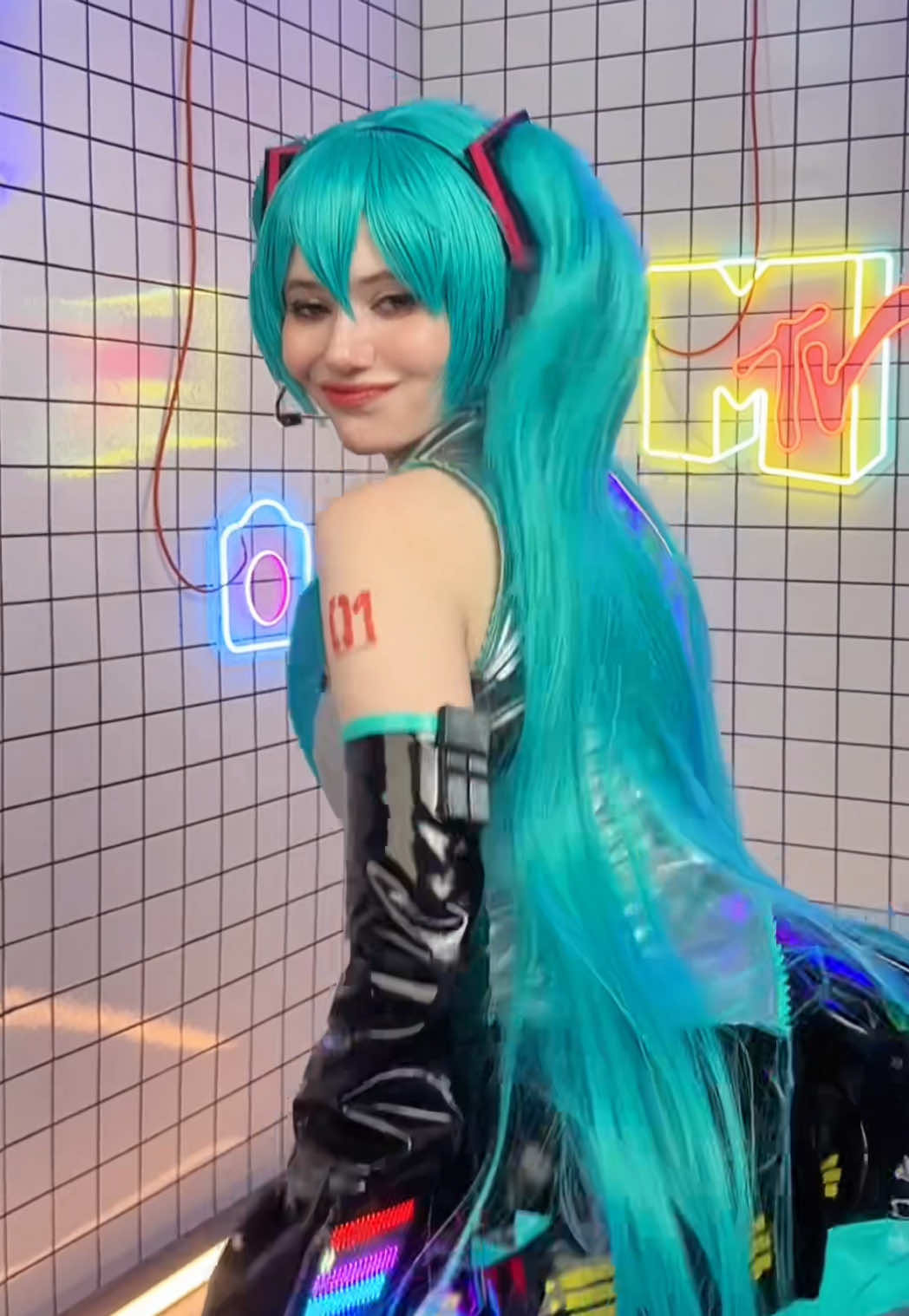 BOOM 💥 #m#mikum#mikucosplaym#mikuhatsunem#mikuhatsunecosplayv#vocaloidv#vocaloidcosplayvocaloidhatsunemiku 