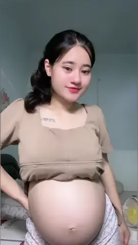 33 Weeks ✌🏻🌷  อีกนิดเดียวเท่านั้นนนน จะได้เจอกันแล้ว #ไตรมาส3 #ตั้งครรภ์ #ลูกสาวคนแรก #โลกของเรนนี่ #เทรนด์วันนี้ 