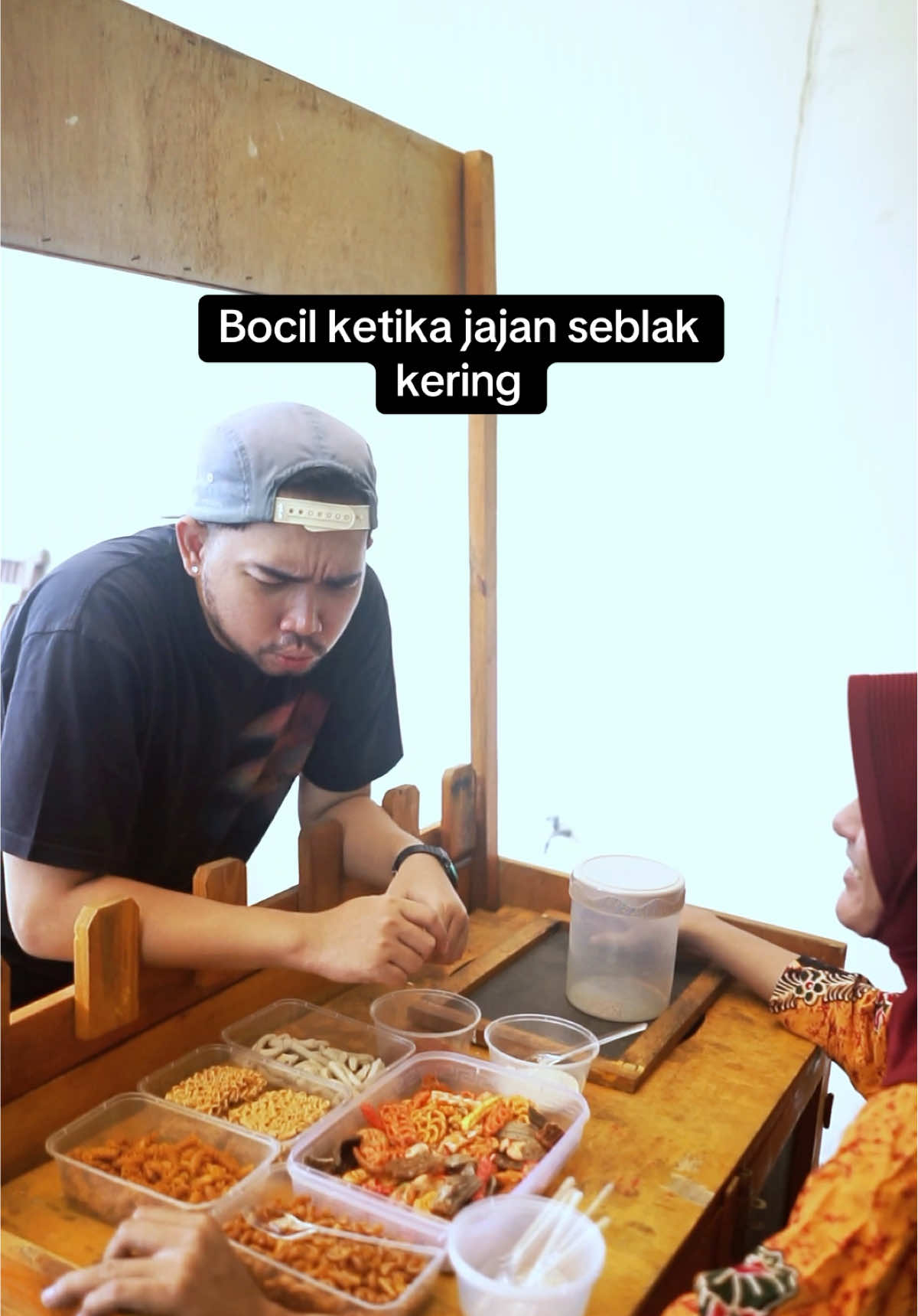 Siapa yang pernah jajan seblak kering?