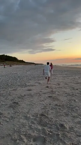 @Filip Wężyk #badboys #Running #trend #fyp #couple #beach #foryoupagе 