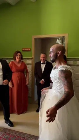 Best man prank #wedding #funny #weddingprank #funnyvideos #weddingdress #bestman 
