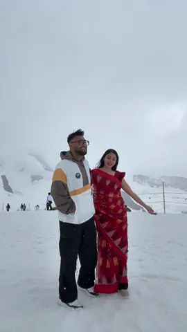 Snow falls ❄️ saree: @Art's Of PiYa 