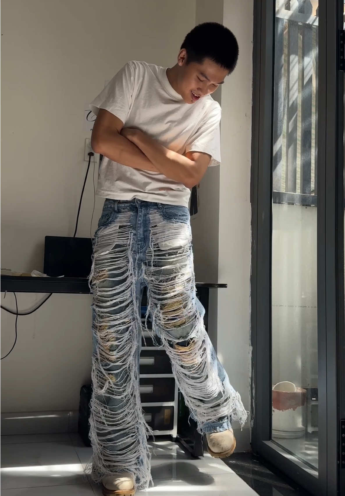 Alo alo chứ ha #fyp #howtotiktok #customized #handmade #fashion #thoitrang #streetwear #fashiontiktok #outfitidea #thoitrangduongpho #phongcach #chiasekinhnghiem #StreetStyle 
