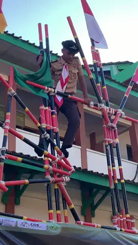 di balik pta kemarin ada kakak DA yang naik pionering tanpa pake bantuan apa’😭😭 #pramuka #paskohamas #fyp 