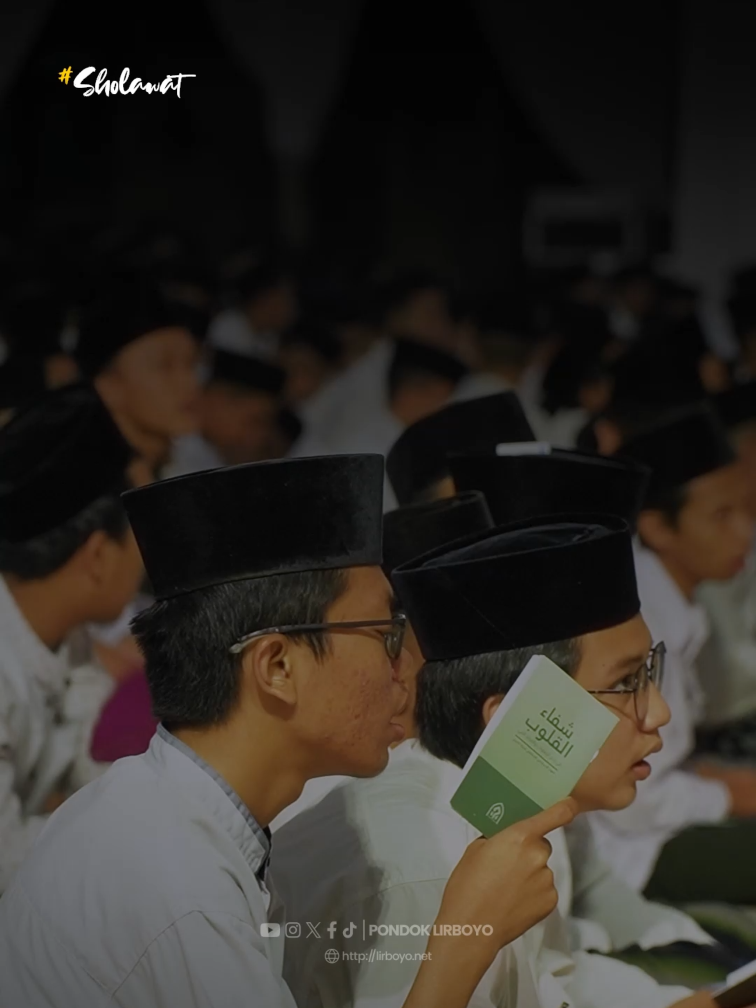 Laqad Jâ'akum. #PondokLirboyo #SantriLirboyo #Lirboyo #Santri #Sholawat #Banjari #Habsyi #MalamJumat #Rasulullah