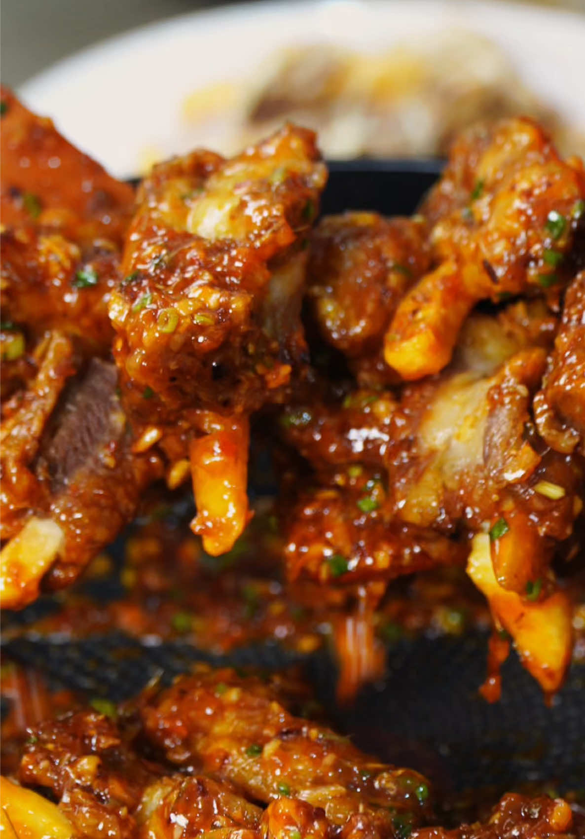Sườn đút khoai tây rim sate sả ngon sỉu úp sỉu down , mọi người nấu thử nha #binbunne #khainaucomluoi #vanmonngonbungvi #bunglenvantiecvui  #thomcaybungvi #thomcaydungthayottrai 
