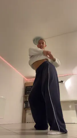 Yes, i can😋 | dc: @Miko ࿔˚ #dancechallenge #whine #badgyal #dancer #fyp 