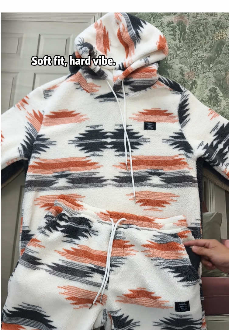 Outfit? Sorted. Comfy? 10/10. Effort? Minimal. #Set #Regular #tiktokshopcybermonday #spotlightfinds #christmas #blackfriday #mensclothing #tiktokshop #offer #dealsforyoudays #pumpkins #tiktokshopbacktoschool #backtoschool #backtoschoolshopping #tiktokshopbacktoschoolsale 