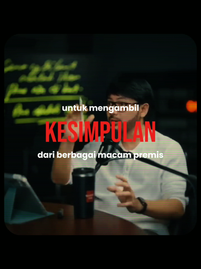 Jadi, dalam berpikir itu tetap ada aturannya ya, kamerad. Dari mulai penyusunan premis sampai penarikan kesimpulan. Gak boleh asal-asalan! Kenapa? Tentunya, agar argumen yang kita bangun itu solid dan tidak terjebak dalam Logical Fallacy atau sesat pikir. Sc: Yt Malaka #malaka #logika #berpikir #ferryirwandi #pendidikan 