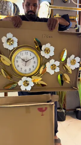 Metal Wall Clock🔥🔥🔥 Price 17500/= Delivery Available All Over The Pakistan Order Now 📞03361404912 #wallclock #wallart #walldecor #luxuryhomes #modernart #luxuryvibes #interiordesign #sialkot #foryou 