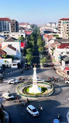 Jalan-jalan seru di Jogja? Jangan lupa lengkapi harimu dengan kuliner nikmat di Pondok Bakaran! Dari hotplate panas, gurame bakar, sampai ingkung bebek/ayam,dan menu lainnya.Semua ada di sini! 🤤 #pondokbakaran #kulinerjogja #jogja24jam #kulinerbantul #kulineryogyakarta #pondokbakarangiwangan #yogyakarta #bantul #wisatajogja 