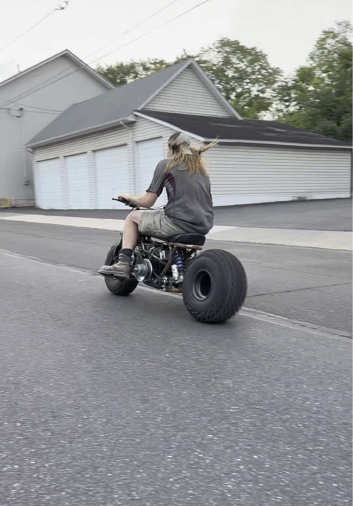 Full sending our big block mini bike was a success! Stage 1 predator 420 engine on a custom full suspension frame and it currently tops at 50mph. After built the goal is to hit 100mph stay tuned for the rest of the build. Check out the videos on YouTube link in bio! #bigblock #minibike #fullsuspension #fabrication #builtnotbought #fyp 