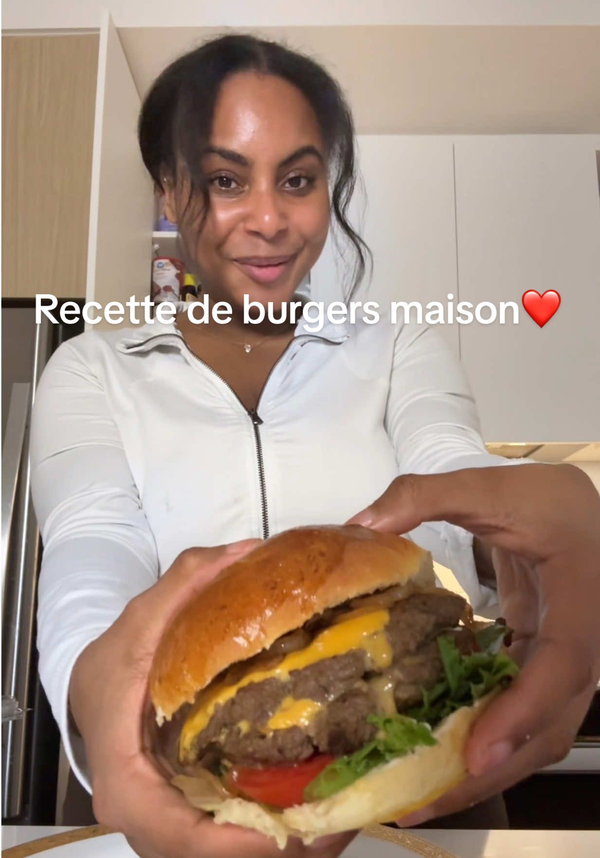 J’espère que la vidéo vous sera utile!❤️ #tiktokmali🇲🇱223 #tiktoksenegal🇸🇳 #tiktokcotedivoire🇨🇮 #burger #pourtoi #burgermaison 