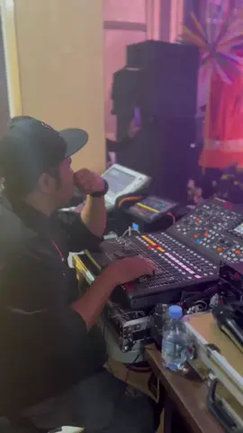 Akhirnya ku menemukan mu... On stage ady, jakarta