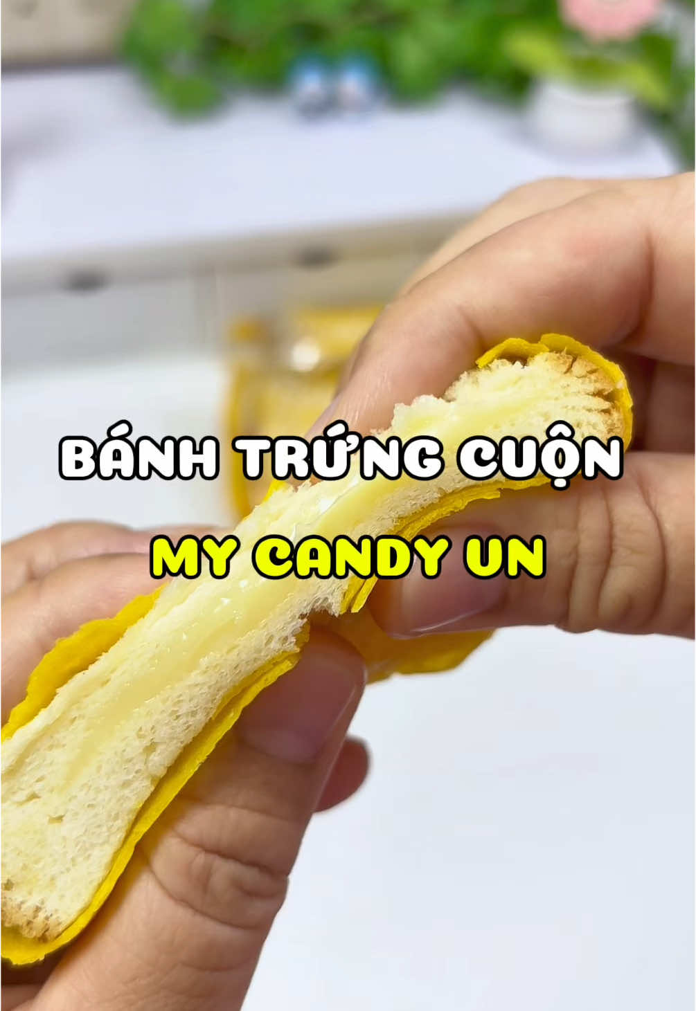Bánh trứng cuộn sữa chua My Candy VN - món ăn sáng vừa tiện vừa dinh dưỡng nè #minhlaanh0410 #foodreview #reviewdoanvat #banhtrungcuon #banhtrungcuonsuachua #mycandyvn #mycandyvietnam 