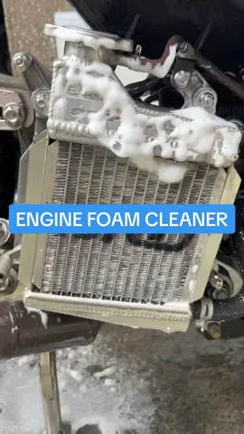 anti-rust din to kaya epektibo kahit makalawang pa yung ssprayan mo! #tiktokshop #fyp #motorcycle #motorcycleaccessories #motoraccessories #motor #motorista #aerox #carwash #foamcleaner #enginesurfacecleaner #enginefoamcleaner