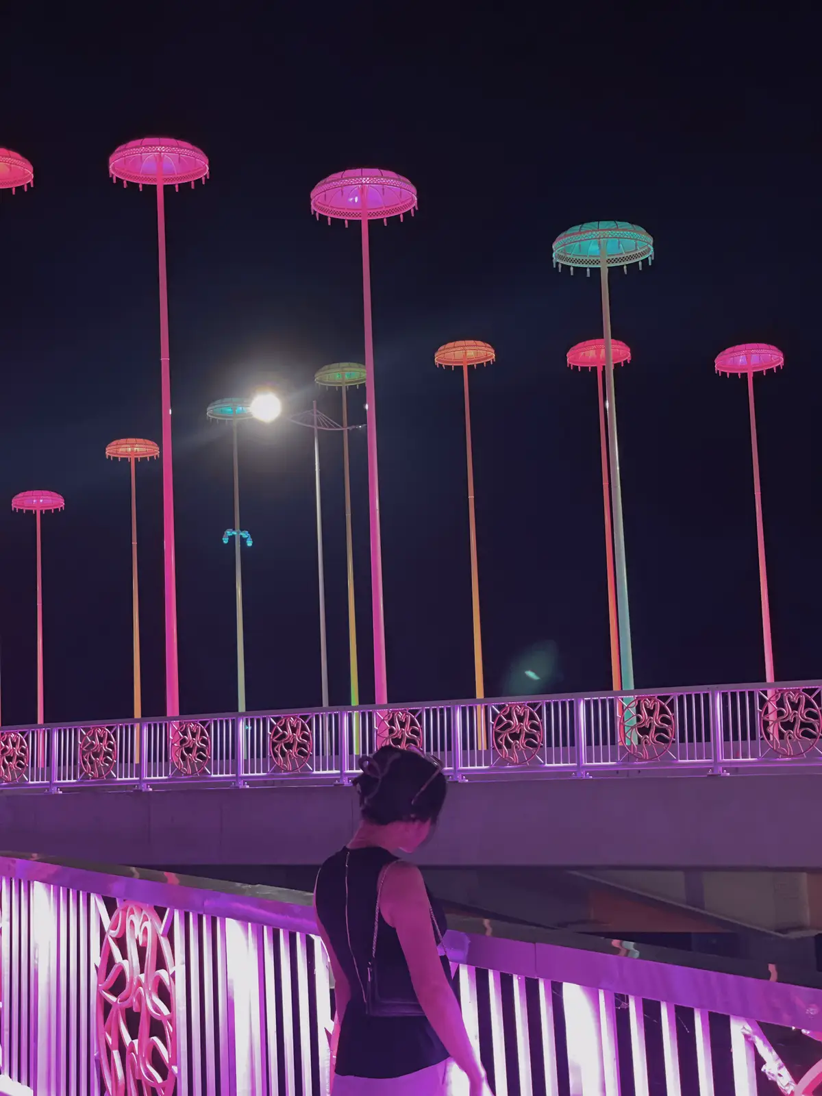 #hue #huebynight 