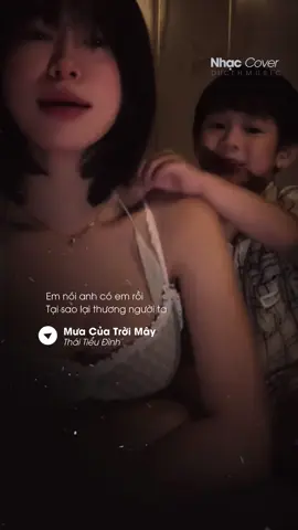 Em bé còn nhỏ mà tinh tế quá… #cover #ducthmusic #tamtrang #nhachaymoingay #muacuatroimay #xuhuong 
