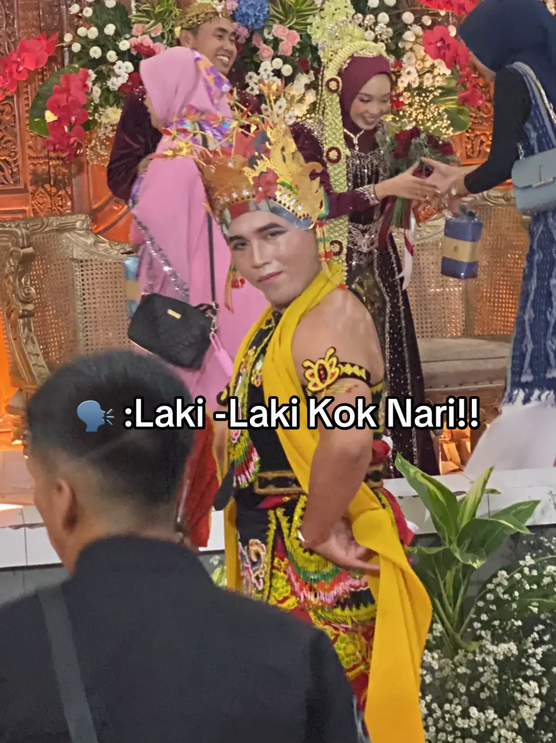 Dengan Tari saya menunjukan bahwa siapapun bisa berkarya dengan kemampuannya, Terimakasih semua saya bisa menyabet Juara 3 Polisi Edukatif Tingkat Mabes Polri, #tari #nari #budaya #budayajawa #budayaindonesia #wongjowo #polisinari #polri #jawatengah #banyuwangi 