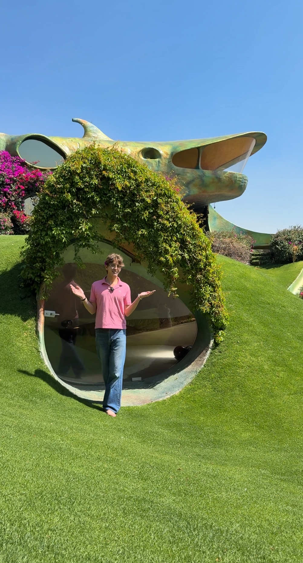 Would you live in an organic house? #fyp #design #architecture #Home #nature 