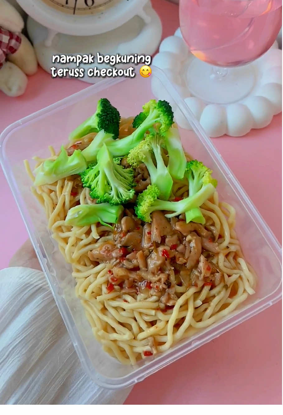 memang favourite spagetti nii 😋 finally dah jumpa yang sedap macam nii 😍✨ #spagettibologneseinstant #mushroomsoupinstant #spagetticabonarainstant #spagettiaglioolioinstant #spagettiinstant #foodies #makananwestern #fyp #beranda #foryou 