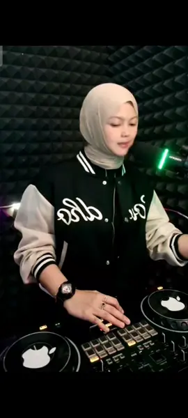 DJ Alya Bunga , spesial malam Jum'at 🙏🙏🙏 #djviraltiktok #remix #rimex #djs #dj #djremix #foryou #fyp #foryoupage #djstory #storydj #djalyabunga 