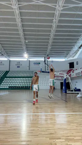sold the clip😭 #michaelmartinez #basketball #NBA #baloncesto 