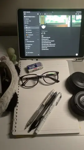 my sister joked that the glasses follow me everywhere… ep. 4 #aesthetic #quiet #quietlife #viral #fyp #Vlog #diary 