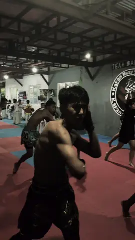 🗿#teamsandip #MuayThaiJourney #CoachApproved #FighterLife #TrainingWins #thailand🇹🇭 #MuayThaiReels 