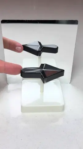 The Magic Arrow Optical Illusion 😳