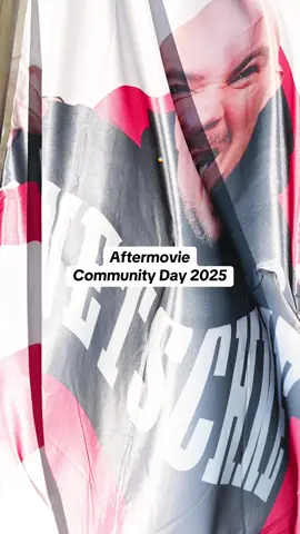 Hier kommt der Aftermovie von meinem Hannes Zwetschke Community Day 2025!!! Wohooo!  Die Stimmung ist einfach ansteckend! Ich leben immer noch von diesem unglaublichen Vibe und freue mich schon aufs nächste Jahr mit Euch. Sichert Euch Eure Tickets für 2026 – über die Hälfte der „Vertraue blind, Bruder“ Tickets sind schon weg!  Sei dabei und erlebe einen weiteren unvergesslichen Tag mit uns und mir!