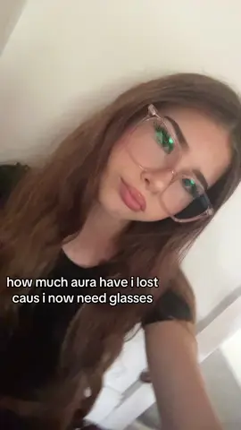 thanks specsavers for £70 off but i paid £15 caus i wanted that uv blue light thing in them #fup #xybca #relatable #speccygirl🤓 #lostaura 