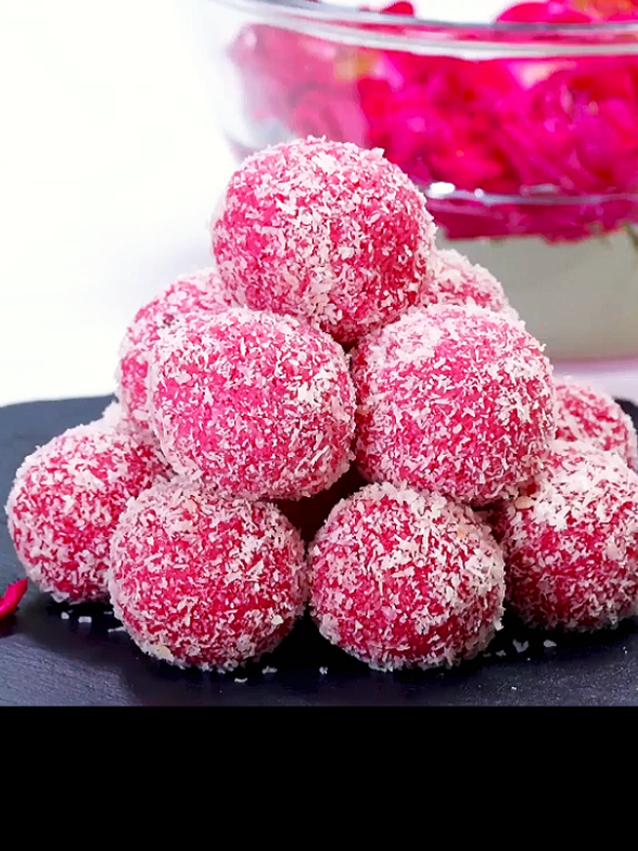 Condensed milk recipe/coconut balls recipe  .   . . #EasyRecipe #dessert #viral #trending #fypシ #foryoupage #tiktokfood 