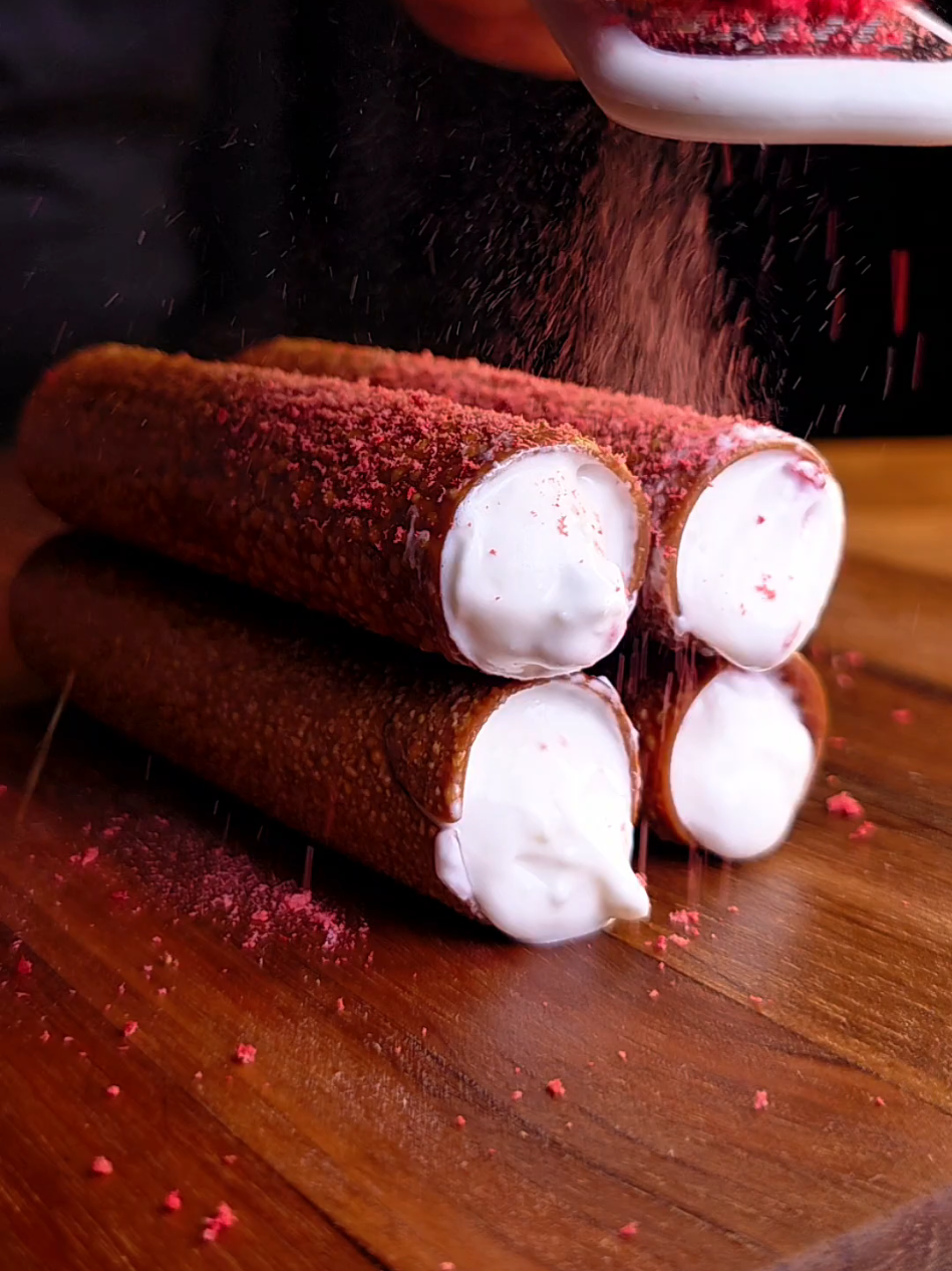 Çilekli Çıtır Cannelloni 🍓👌 #cannelloni #tatlıtarifleri #atıştırmalık 