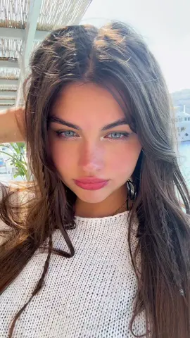 God new what he was doing not giving me blue eyes 