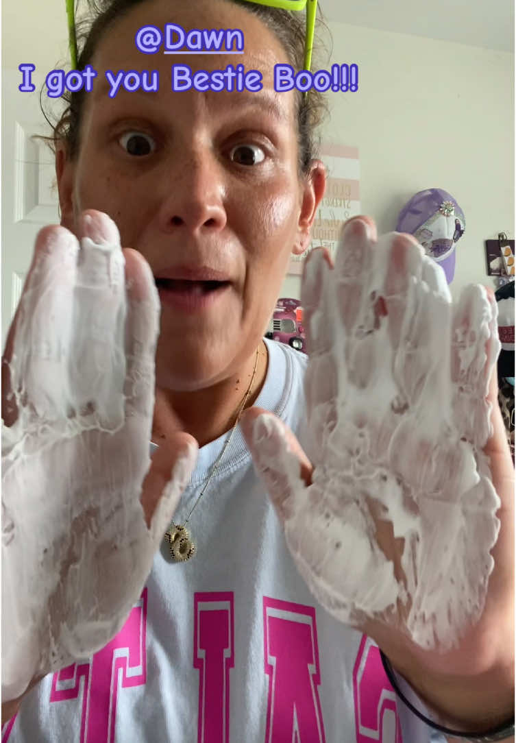 I FINALLY FOUND THE WHIPPED SHAVE CREAM!!!!!!! I’m already obsessed with these new wall pictures!!!!! #dollartree #dollartreefinds #tomatoes #skincare #shavecream 