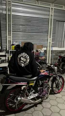 #gresik24jam #snsb #mchc #revive #hc4life #surabayastyle #381 #herex #walisongoofficial 