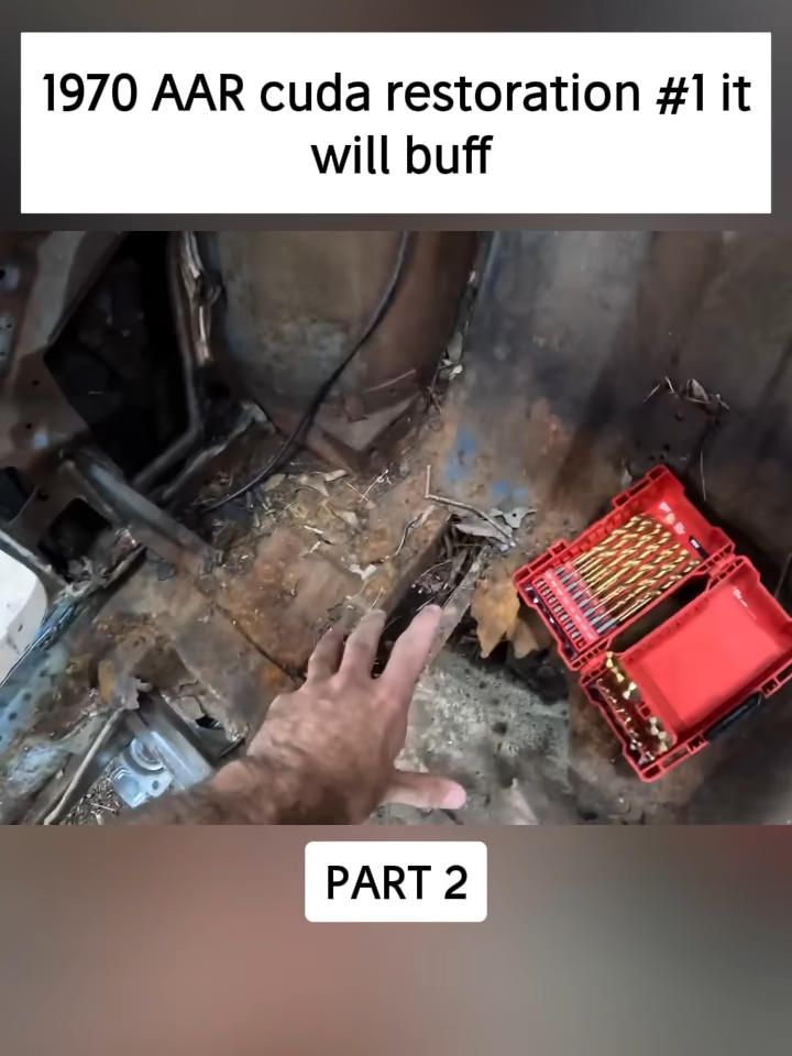 1970 AAR cuda restoration part 1 it will buff  -Part 2