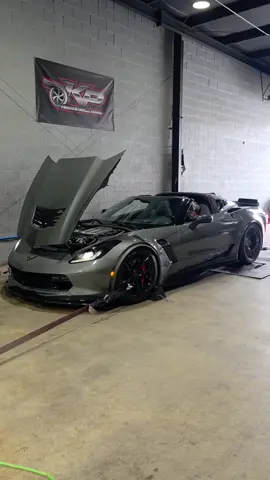 Sheeesh! Loving how good this #C7 #Z06 #Corvette sounds on the #dyno that @kpfabandtune tuned and set up! #fyp #fypシ #viral 