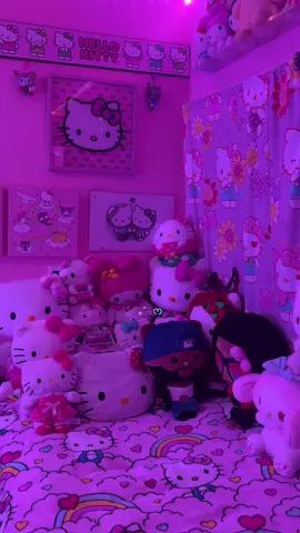 #hellokittyroom #fypシ #luvdanii #cuteroomdecor #pinterest #pinkroom #parati #hellokittyandfriends #sanriocore #sanrioaesthetic #pink 