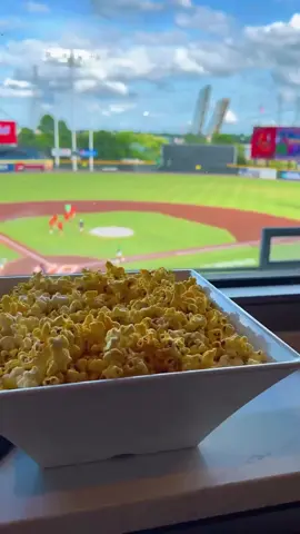 World Tour ft. & was a WHOLE VIBE 🔥🍌 I had zero clue what to expect going in, but from the dancing to the nonstop laughs, this was hands down one of the most fun baseball games ever. 10/10 would go again 😜⚾️ • • #757 #757events #BananaBall #SavannahBananas #757influencer #HamptonRoads #Hamptonroadsva #sunkizzed