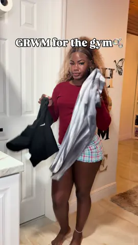GRWM!!! 🥰 #fypシ゚viral #fitnessmotivation #grwm #fashion #women #foryoupage #flattummy 