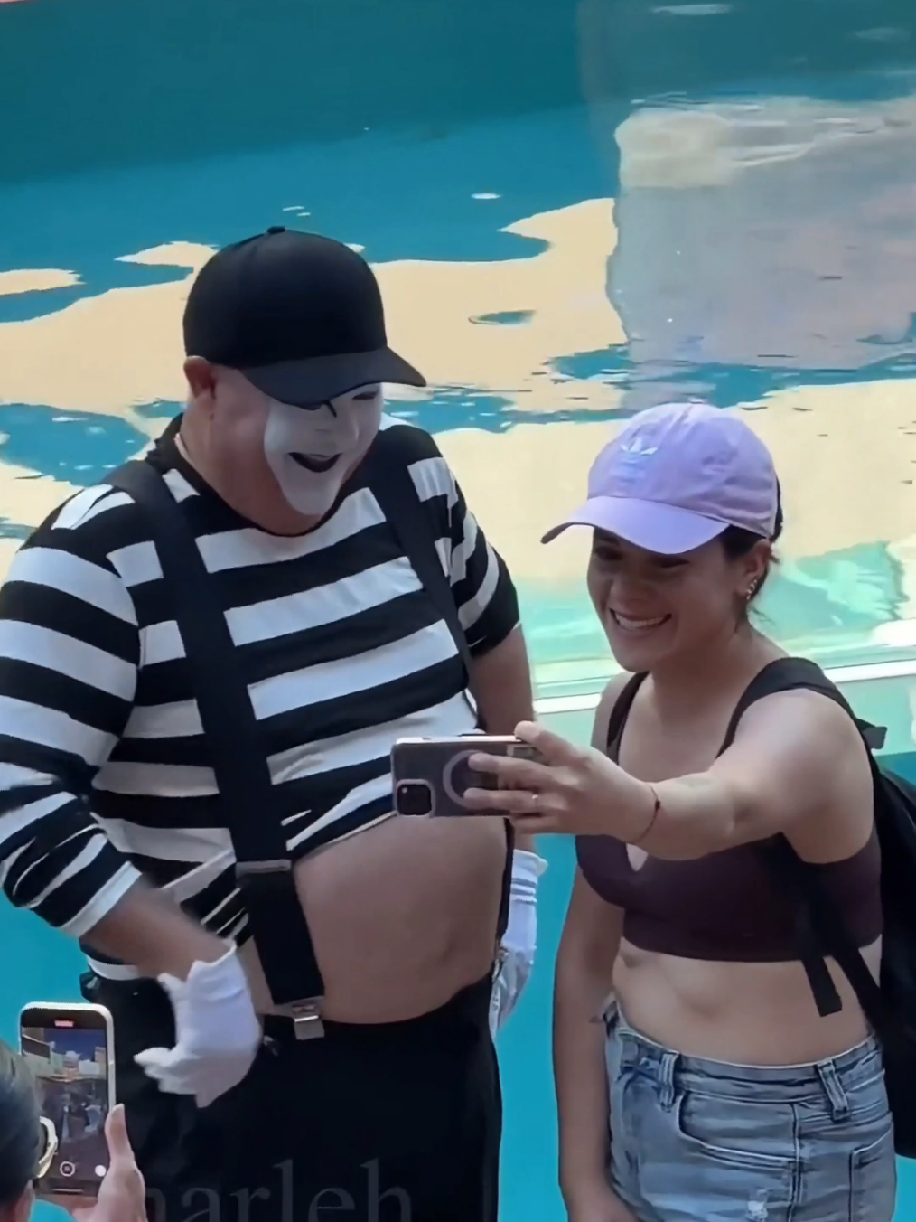 Soo Funny #bestoftom #mime #tomthemime #seaworldmime #totanthemime 