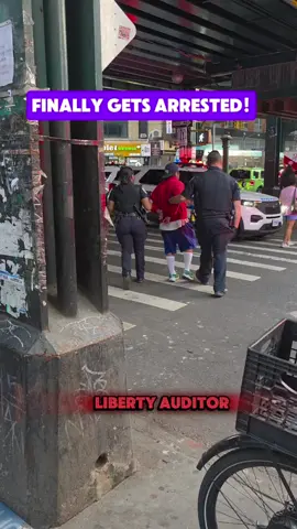 IMMIGRANT GOT ARRESTED FOR ILLEGAL SUBSTANCES! #CapCut #cops #police #law #camera #cop #public #ny #queens #rights #arrested #immigrant 